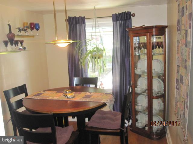 4318 Cedar Garden Road Baltimore, MD 21229 - Photo 8 of 30 Dining Room