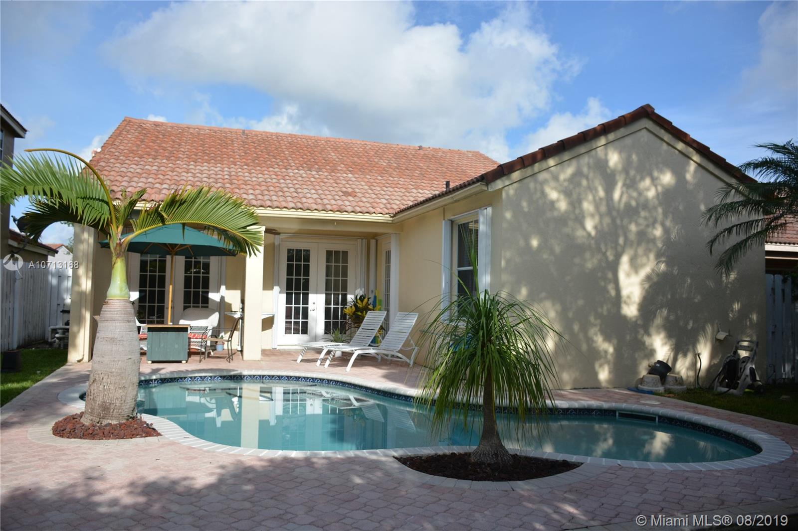 730 Falling Water Road Weston, FL 33326 - Photo 11 of 13