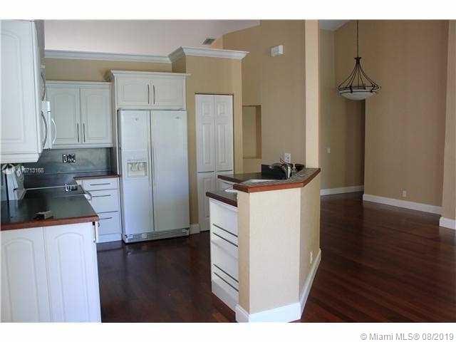 730 Falling Water Road Weston, FL 33326 - Photo 7 of 13