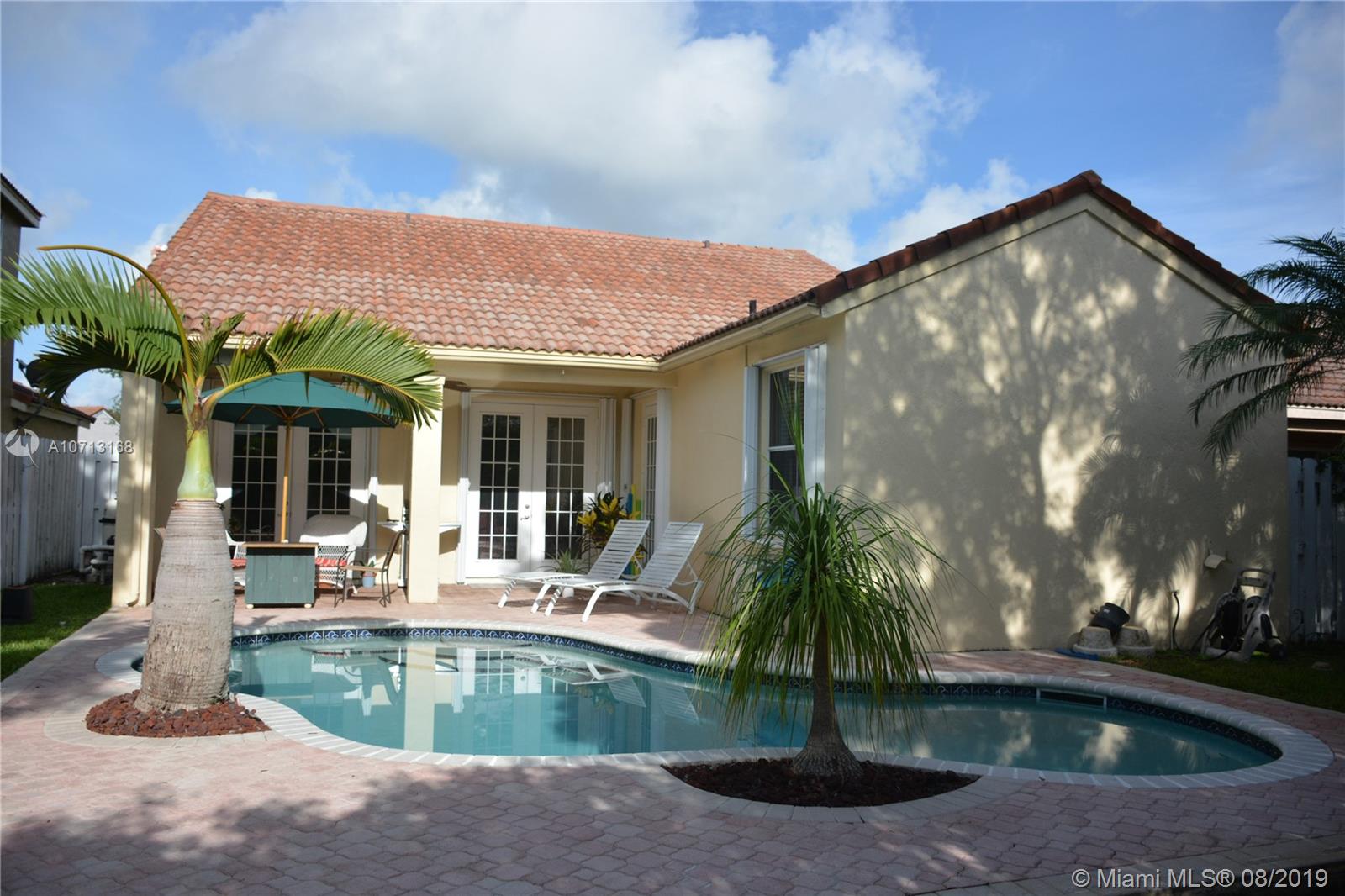 730 Falling Water Road Weston, FL 33326 - Photo 10 of 13