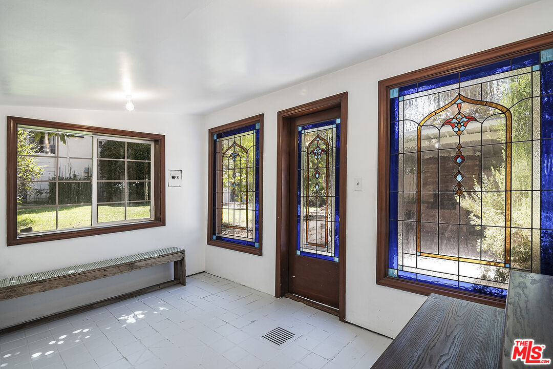 10537 Rochester Avenue Los Angeles, CA 90024 - Photo 50 of 52