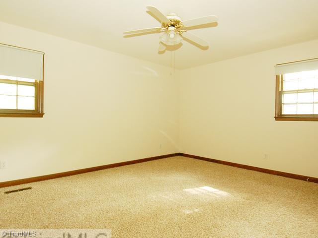 636 Drumheller Road Clemmons, NC 27012 - Photo 9 of 11 3rd Bedroom.