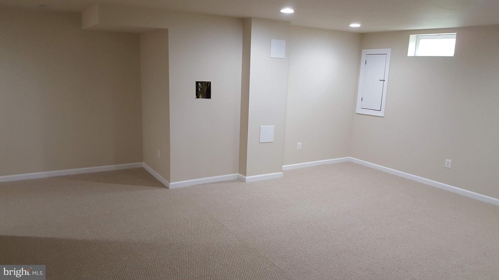 3807 Milford Mill Road Baltimore, MD 21244 - Photo 29 of 30 Family Room