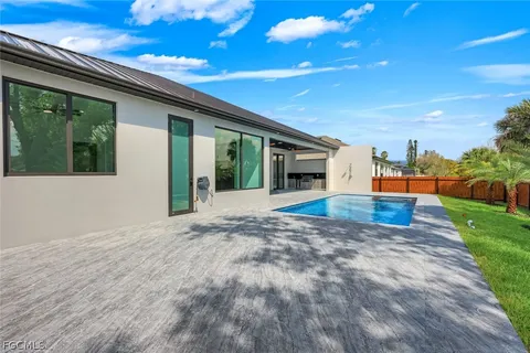 $985,000 | 3606 Southwest 3rd Street, Cape Coral, FL 33991