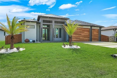 $985,000 | 3606 Southwest 3rd Street, Cape Coral, FL 33991