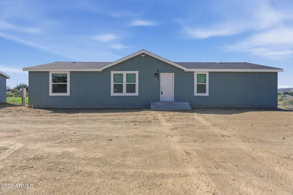 $319,500 | 20901 East Park View Lane, Cordes Lakes, AZ 86333