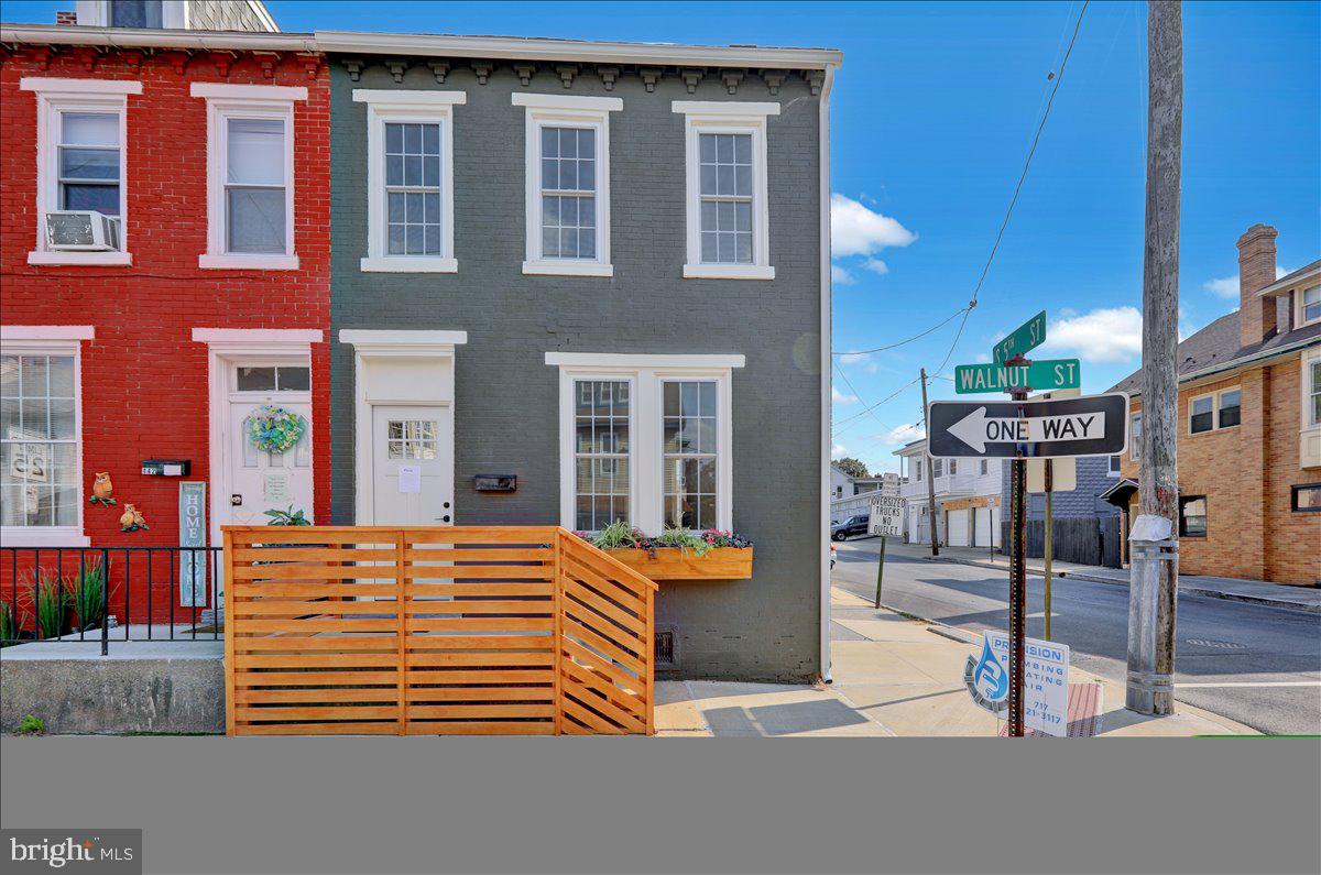 444 Walnut Street Lebanon, PA 17042 - Photo 1 of 30 Gallery Image 1
