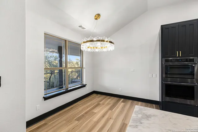 $994,500 | 141 Oak Shore Drive, Canyon Lake, TX 78133