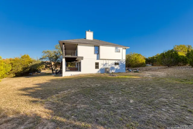 $994,500 | 141 Oak Shore Drive, Canyon Lake, TX 78133