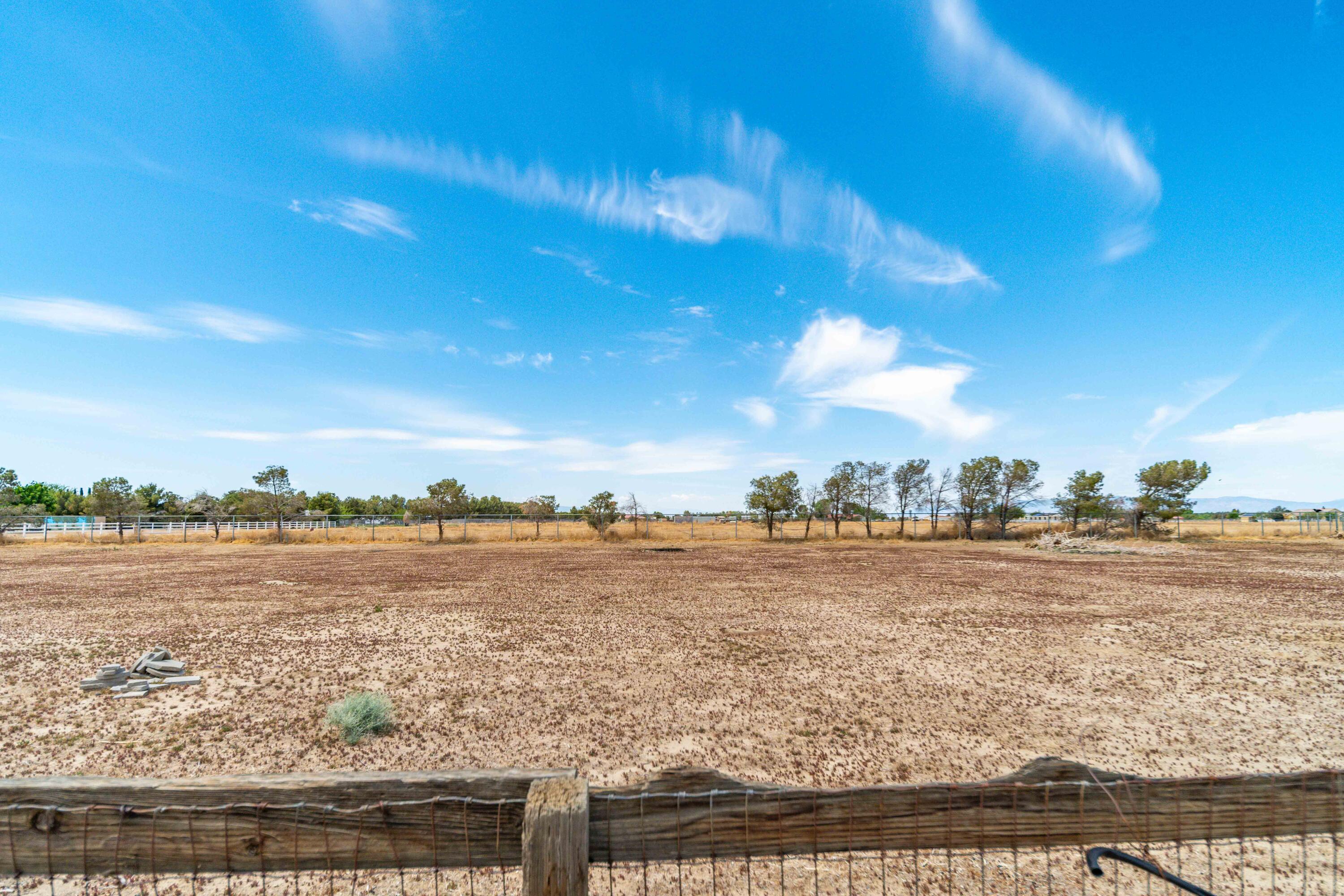 8141 Ave D-14 West Lancaster, CA 93536 - Photo 41 of 52 a view of an ocean