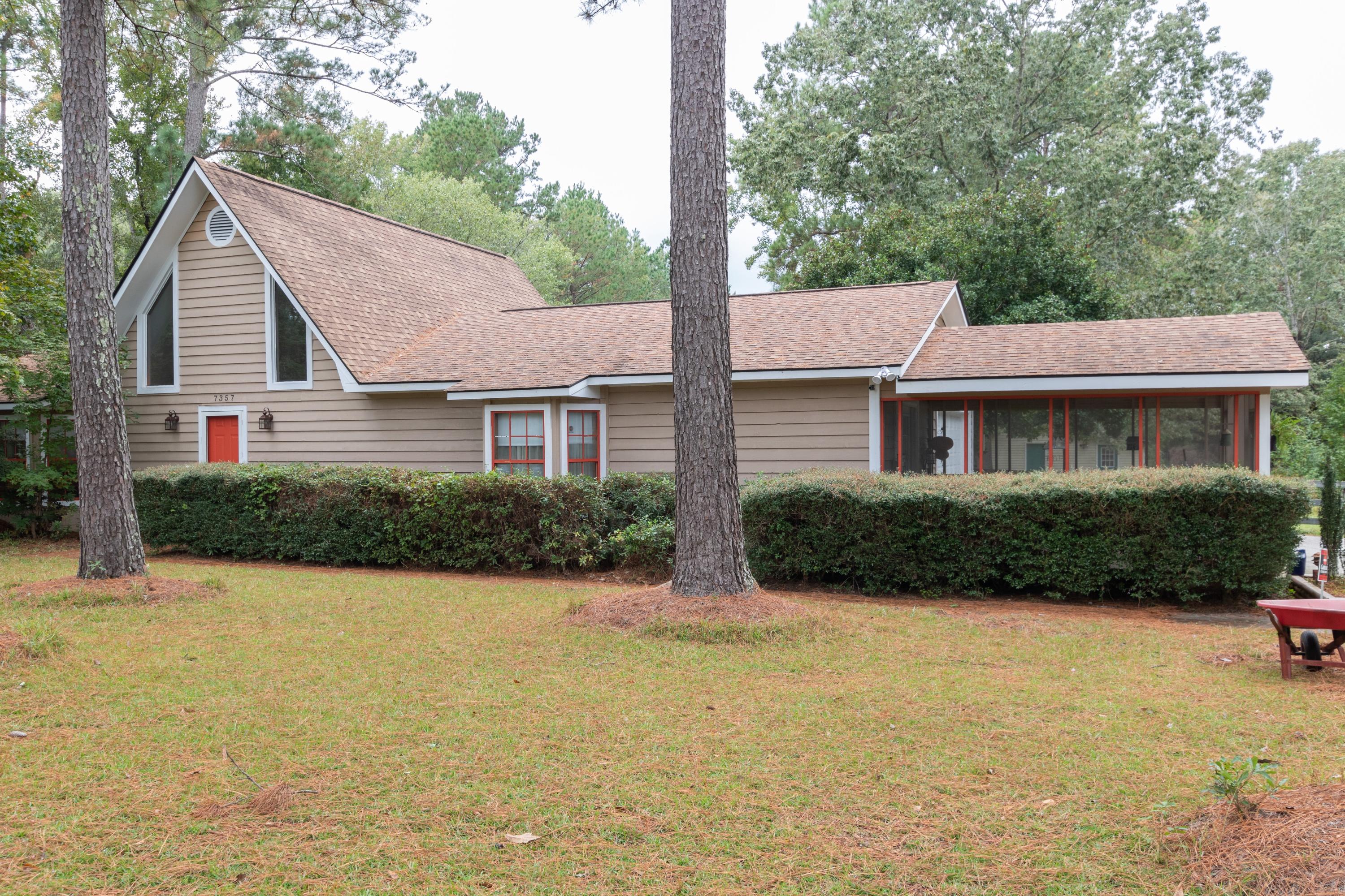 7357 Jacksonboro Road Round O, SC 29474 - Photo 1 of 36 29_7357JacksonboroRd_2038_HiRes