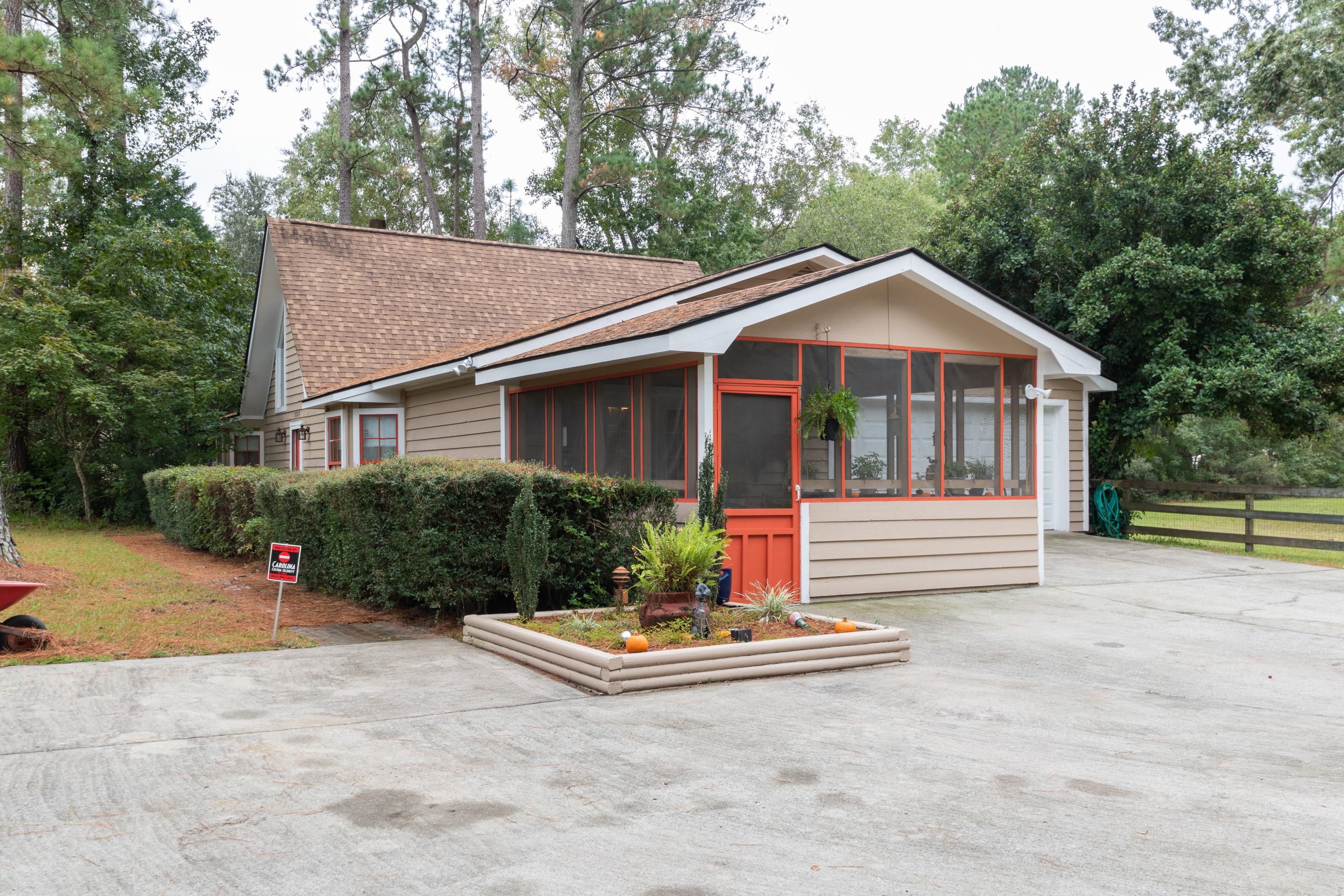 7357 Jacksonboro Road Round O, SC 29474 - Photo 3 of 36 27_7357JacksonboroRd_2036_HiRes