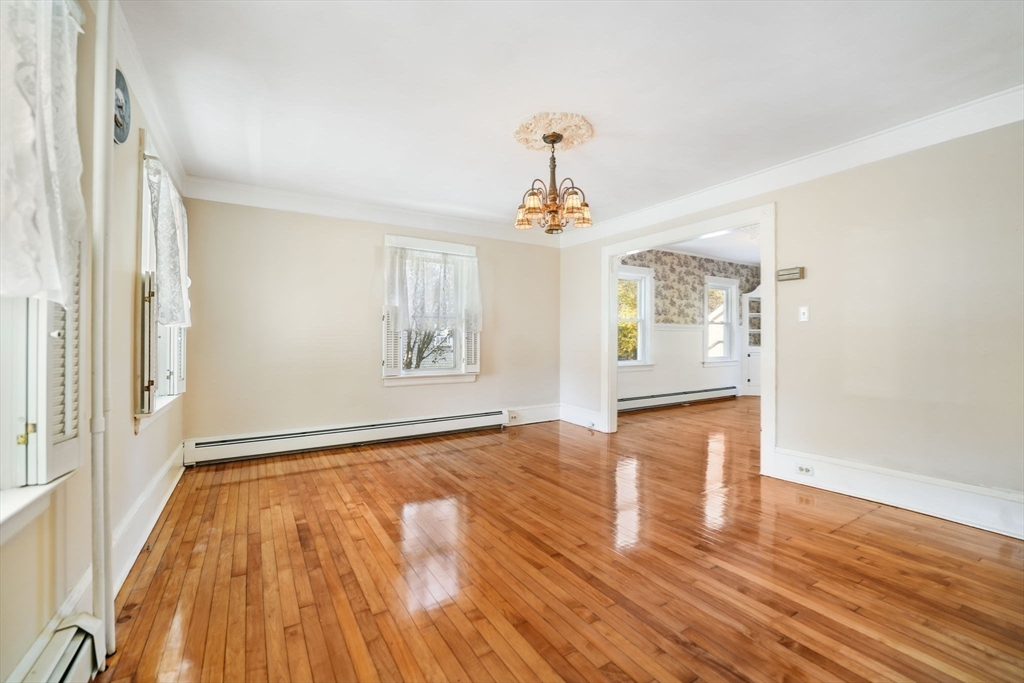 131 Fairhaven Road Mattapoisett, MA 02739 - Photo 17 of 37 Gallery Image 17