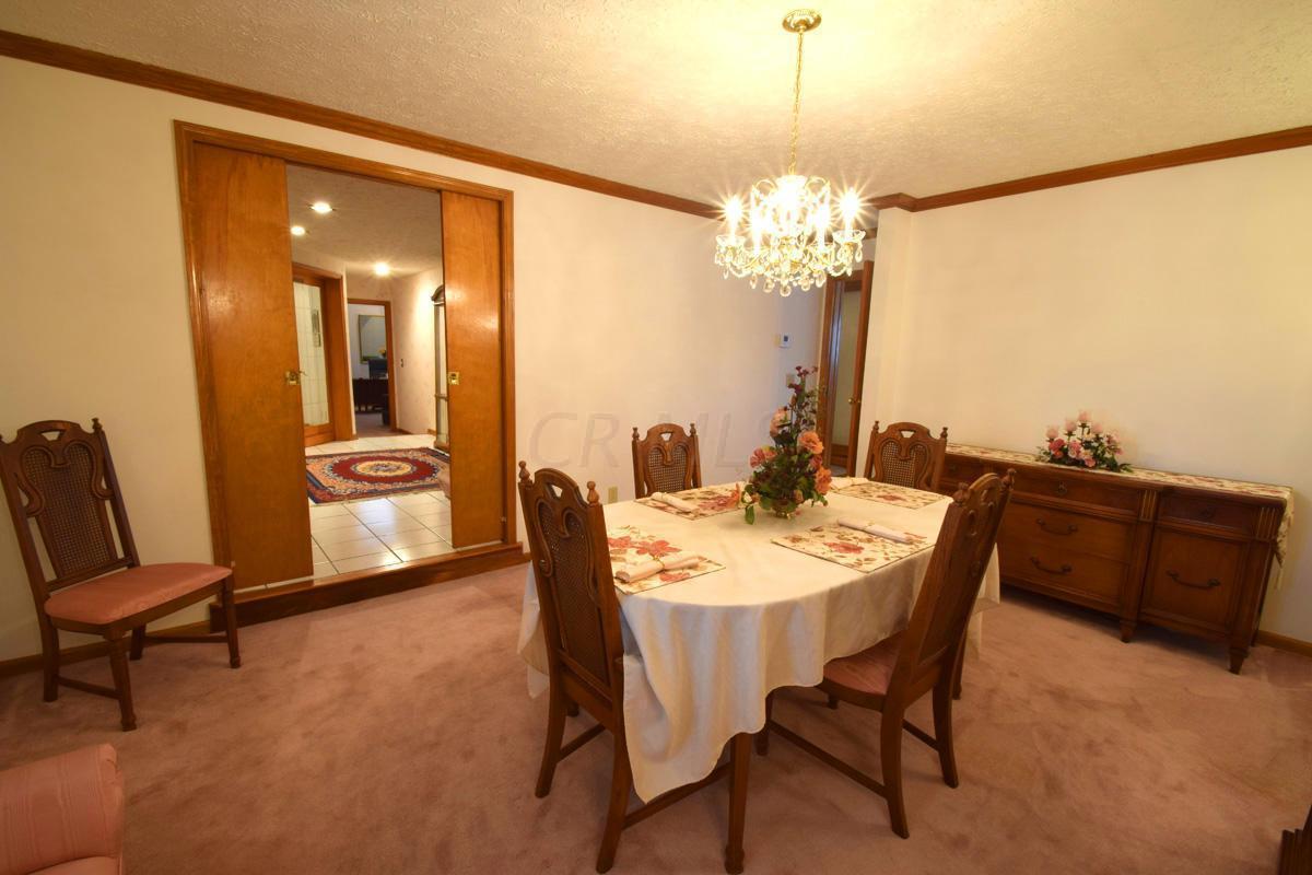 2320 McCutcheon Road Columbus, OH 43219 - Photo 15 of 36