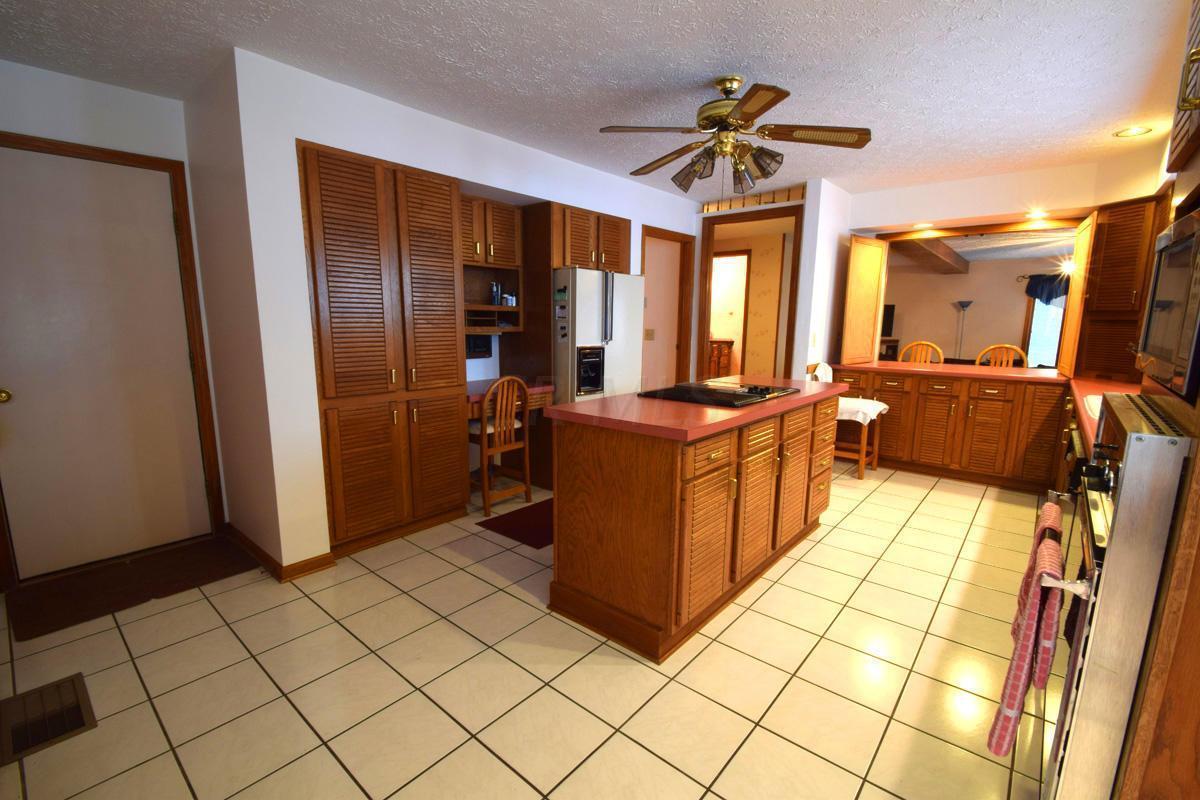 2320 McCutcheon Road Columbus, OH 43219 - Photo 23 of 36