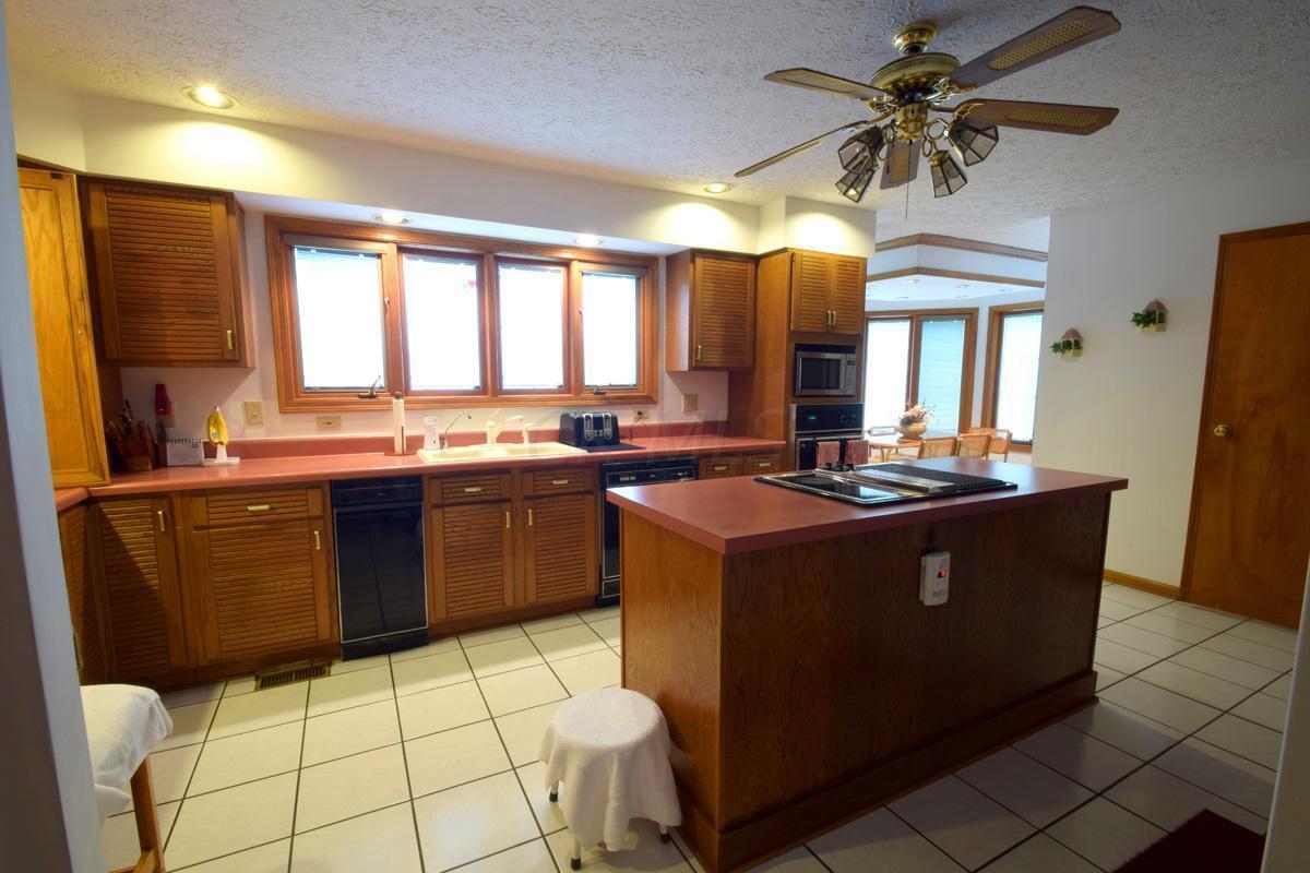 2320 McCutcheon Road Columbus, OH 43219 - Photo 24 of 36