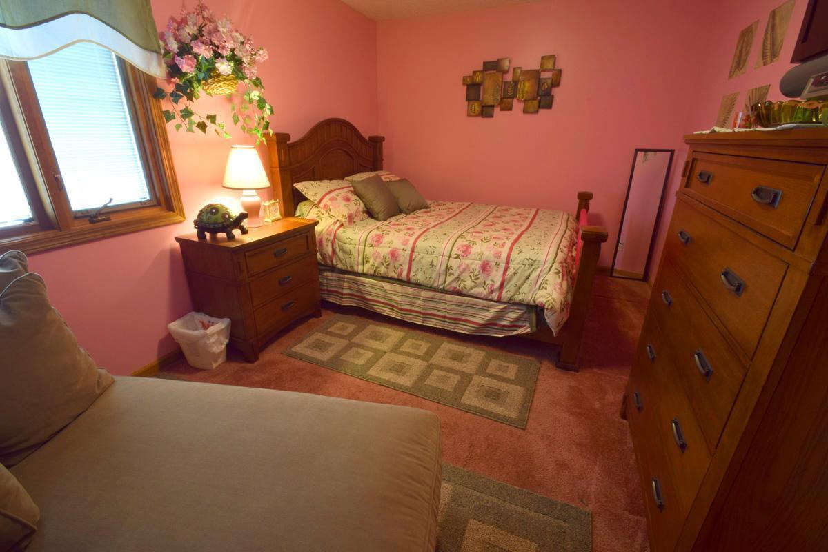 2320 McCutcheon Road Columbus, OH 43219 - Photo 5 of 36
