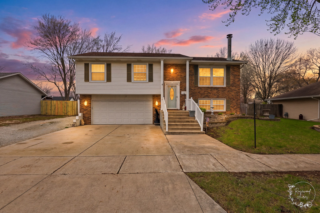 209 Meadows Road South Bourbonnais, IL 60914 - Photo 2 of 22