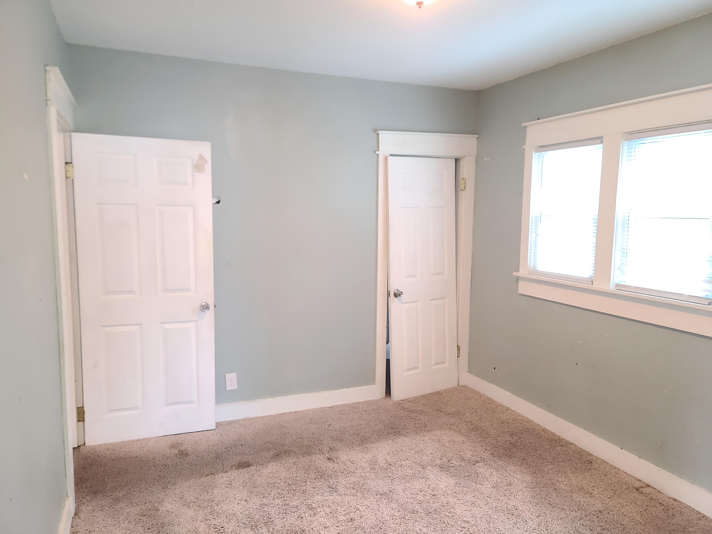 2616 North 38th Street Milwaukee, WI 53210 - Photo 14 of 26 Unit1 bedroom 1