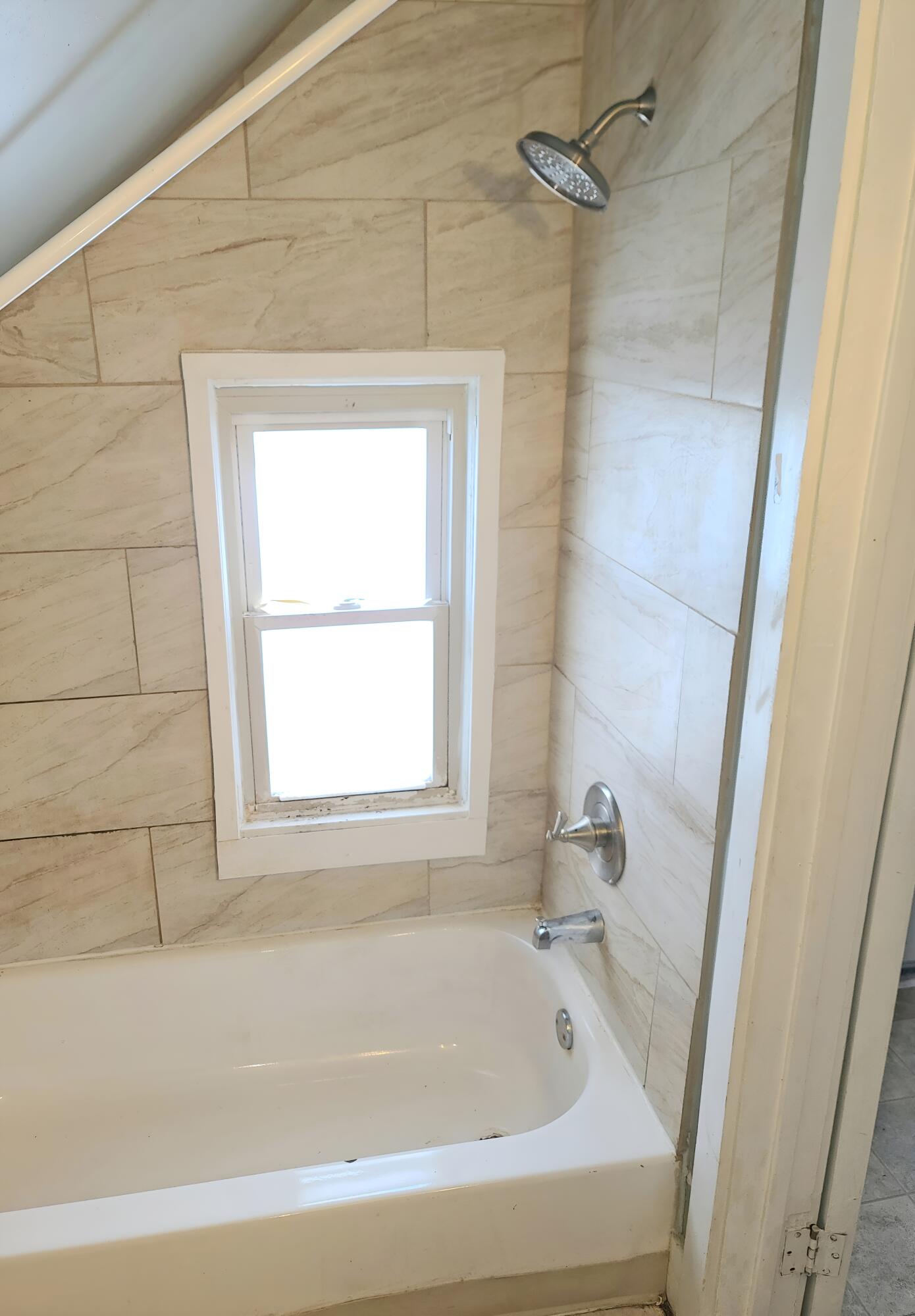 2616 North 38th Street Milwaukee, WI 53210 - Photo 23 of 26 Unit 2 bathroom (1)