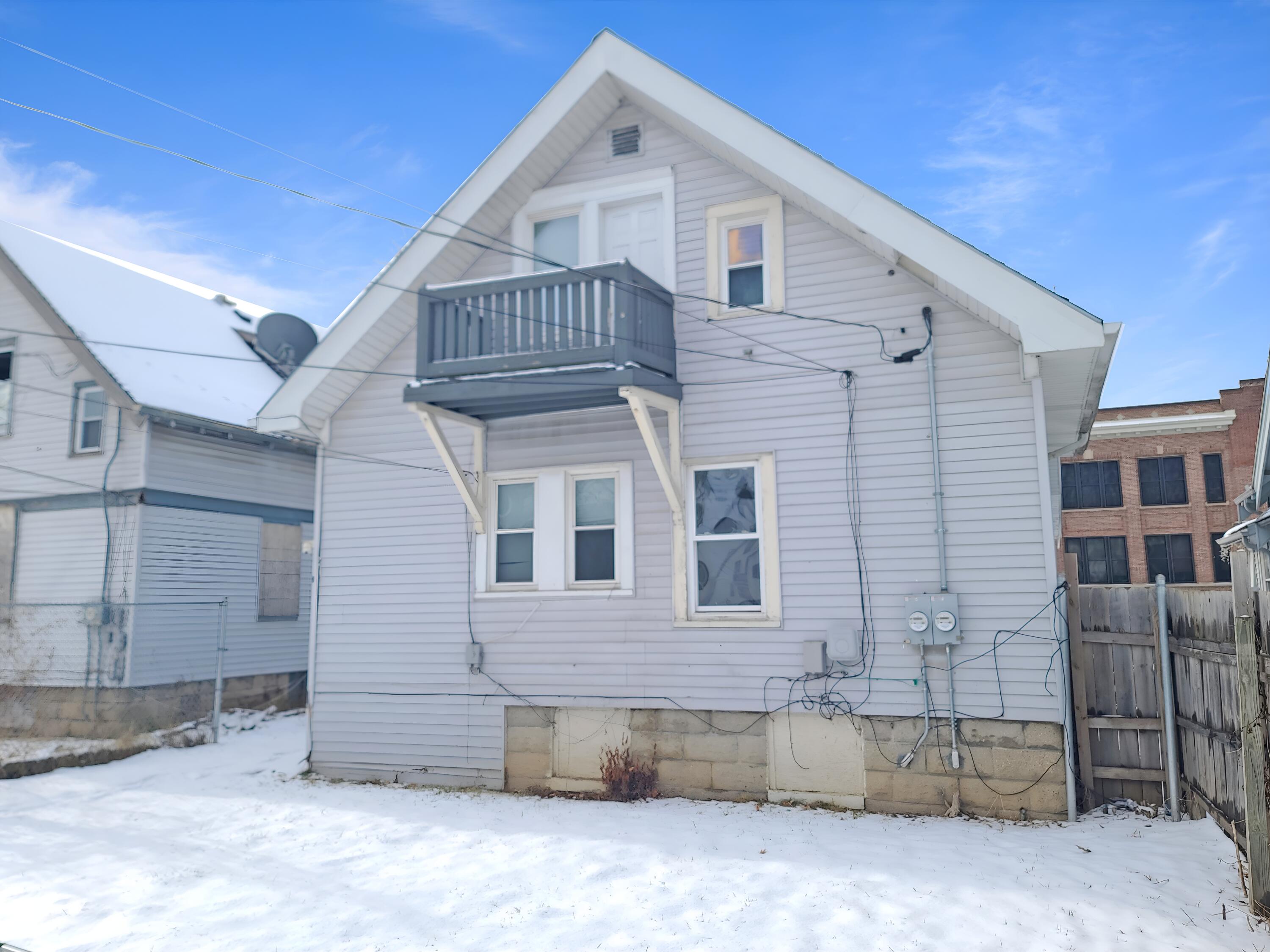 2616 North 38th Street Milwaukee, WI 53210 - Photo 4 of 26 REAR