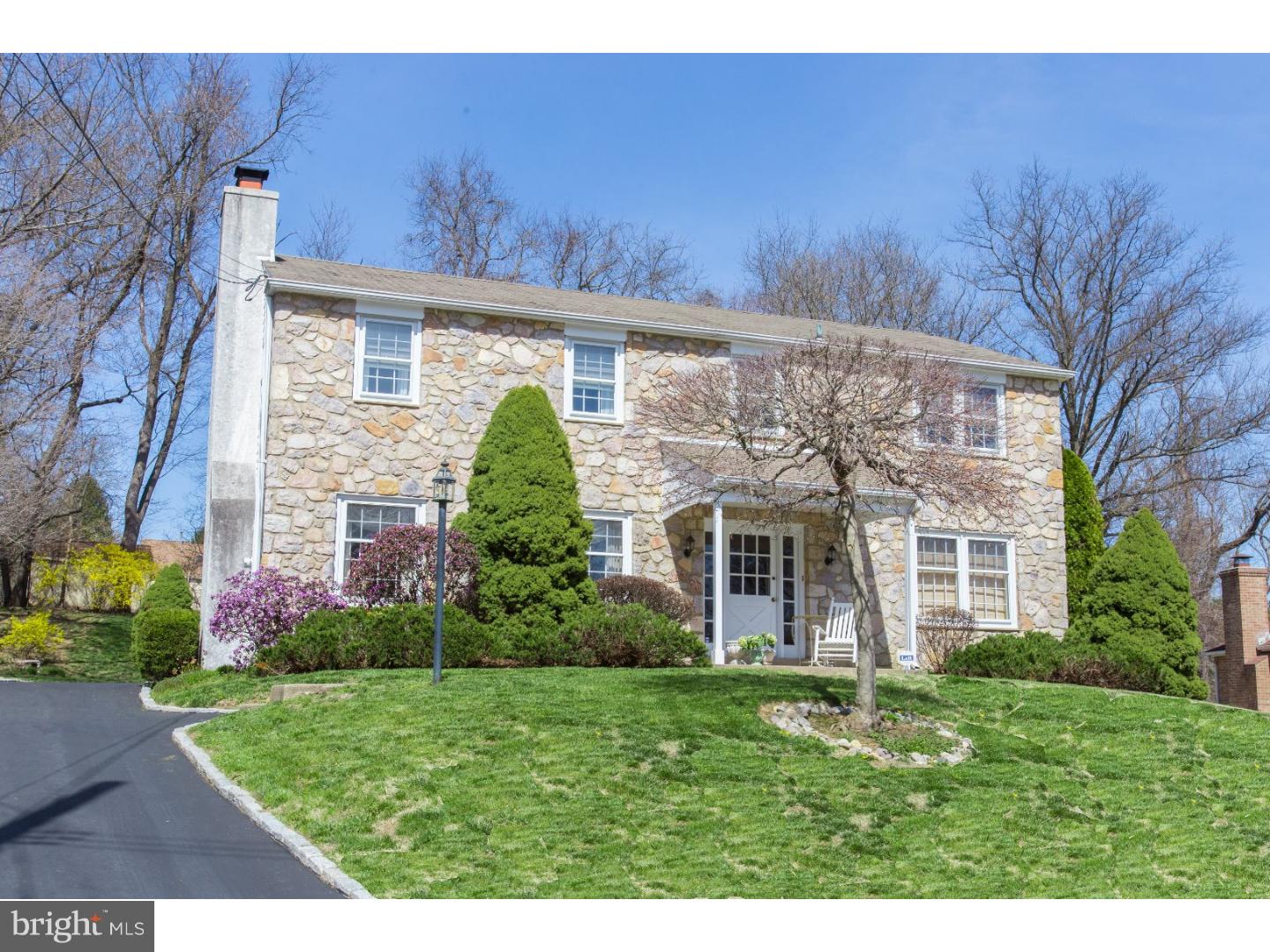 628 Barry Drive Springfield, PA 19064 - Photo 1 of 25 Exterior Front