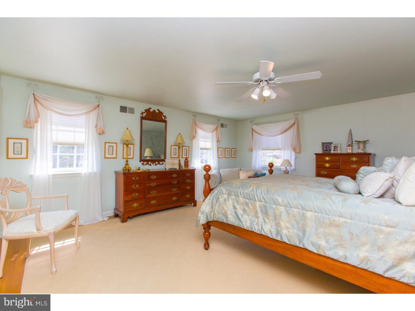 628 Barry Drive Springfield, PA 19064 - Photo 15 of 25 Master Bedroom