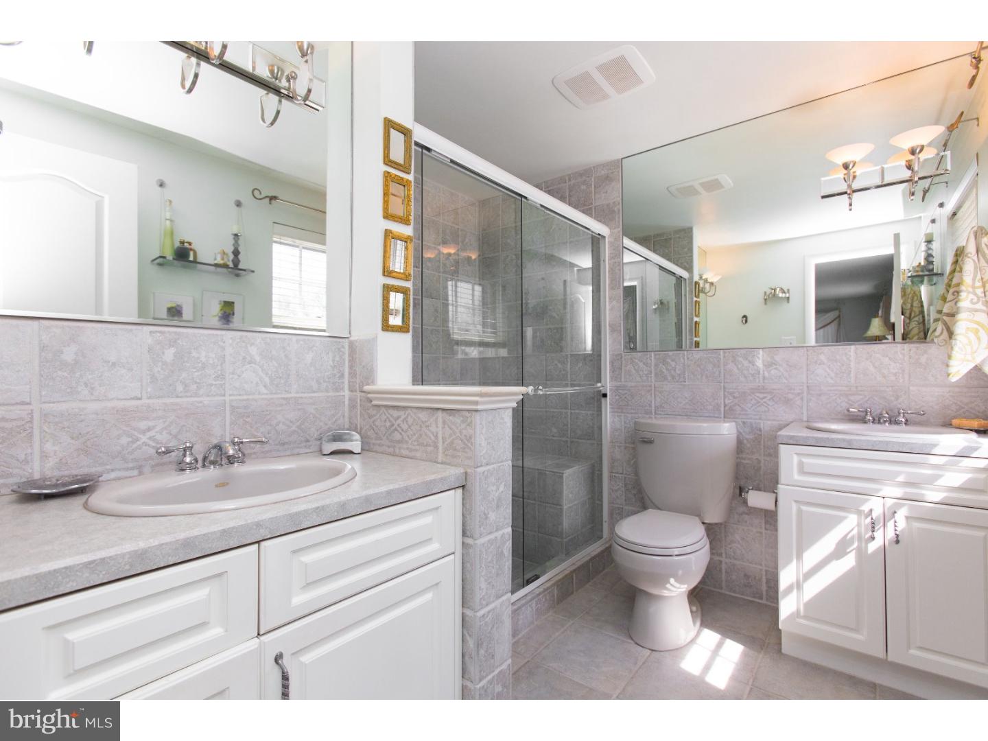 628 Barry Drive Springfield, PA 19064 - Photo 16 of 25 Master Bathroom