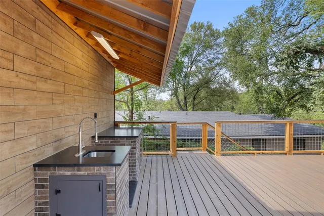 a picture of a bench in a wall