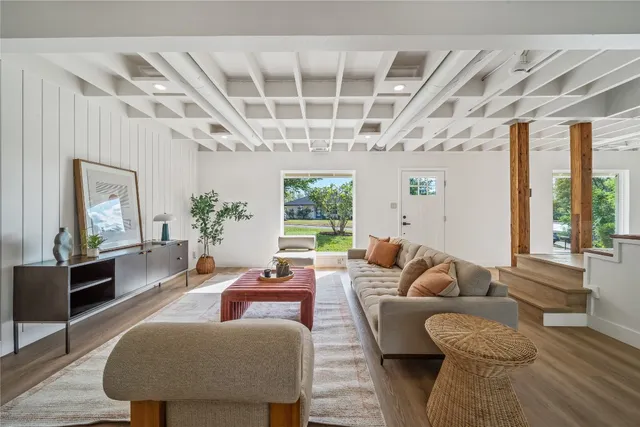 $770,000 | 5202 Woodmoor Drive, Austin, TX 78721