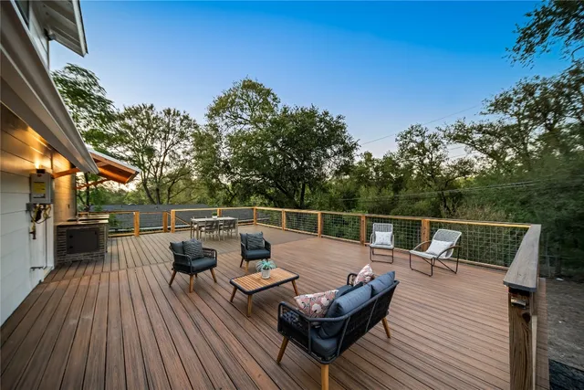 $770,000 | 5202 Woodmoor Drive, Austin, TX 78721