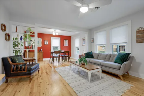 $350,000 | 707 Bishop Street, Smithville, TX 78957