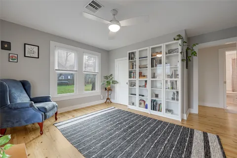 $350,000 | 707 Bishop Street, Smithville, TX 78957