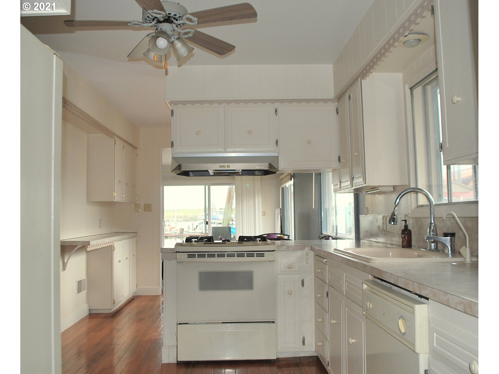 50350 Cowens Road, Unit 5 Scappoose, OR 97056 - Photo 12 of 23 Gallery Image 12