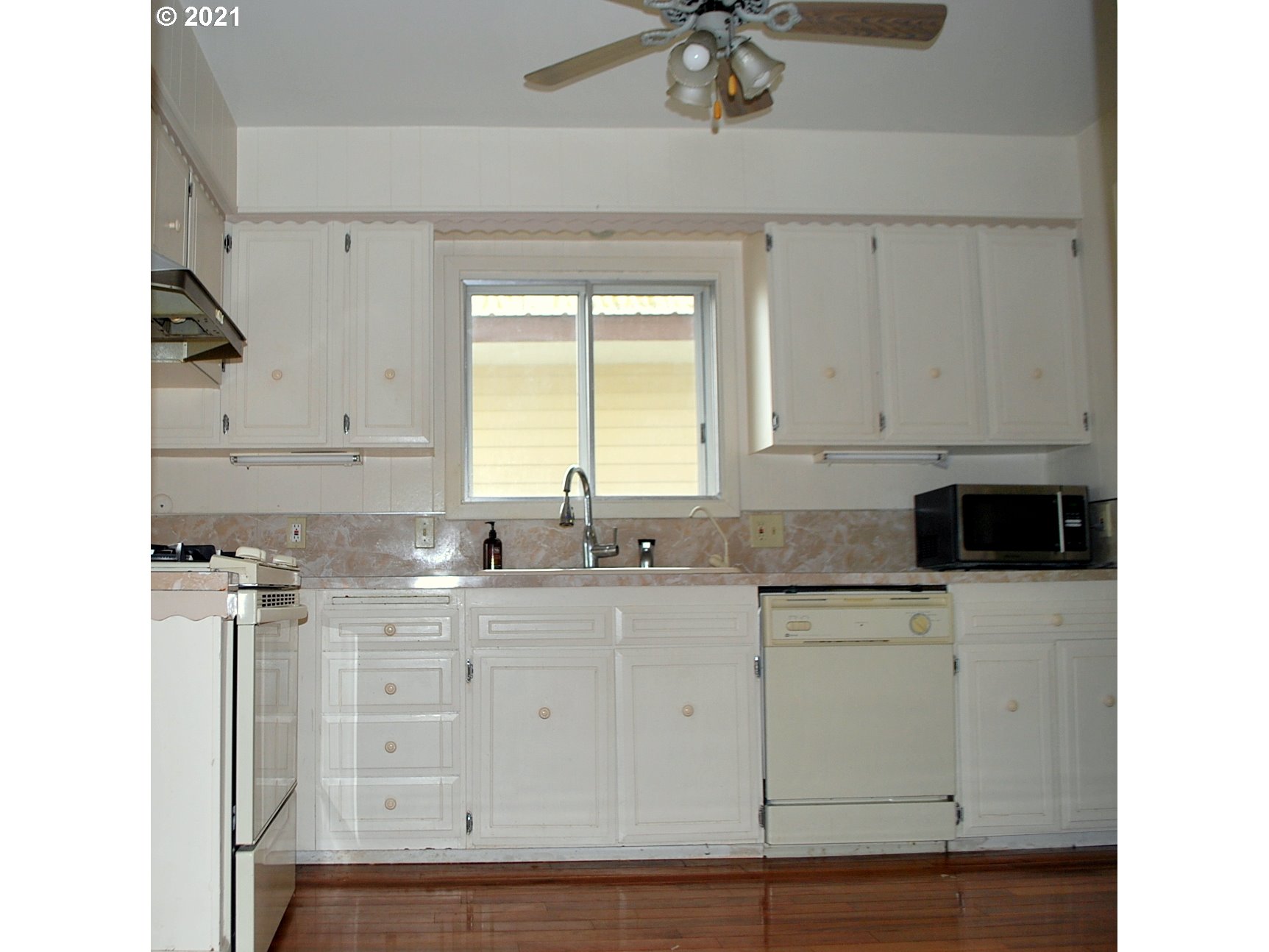 50350 Cowens Road, Unit 5 Scappoose, OR 97056 - Photo 14 of 23 Gallery Image 14