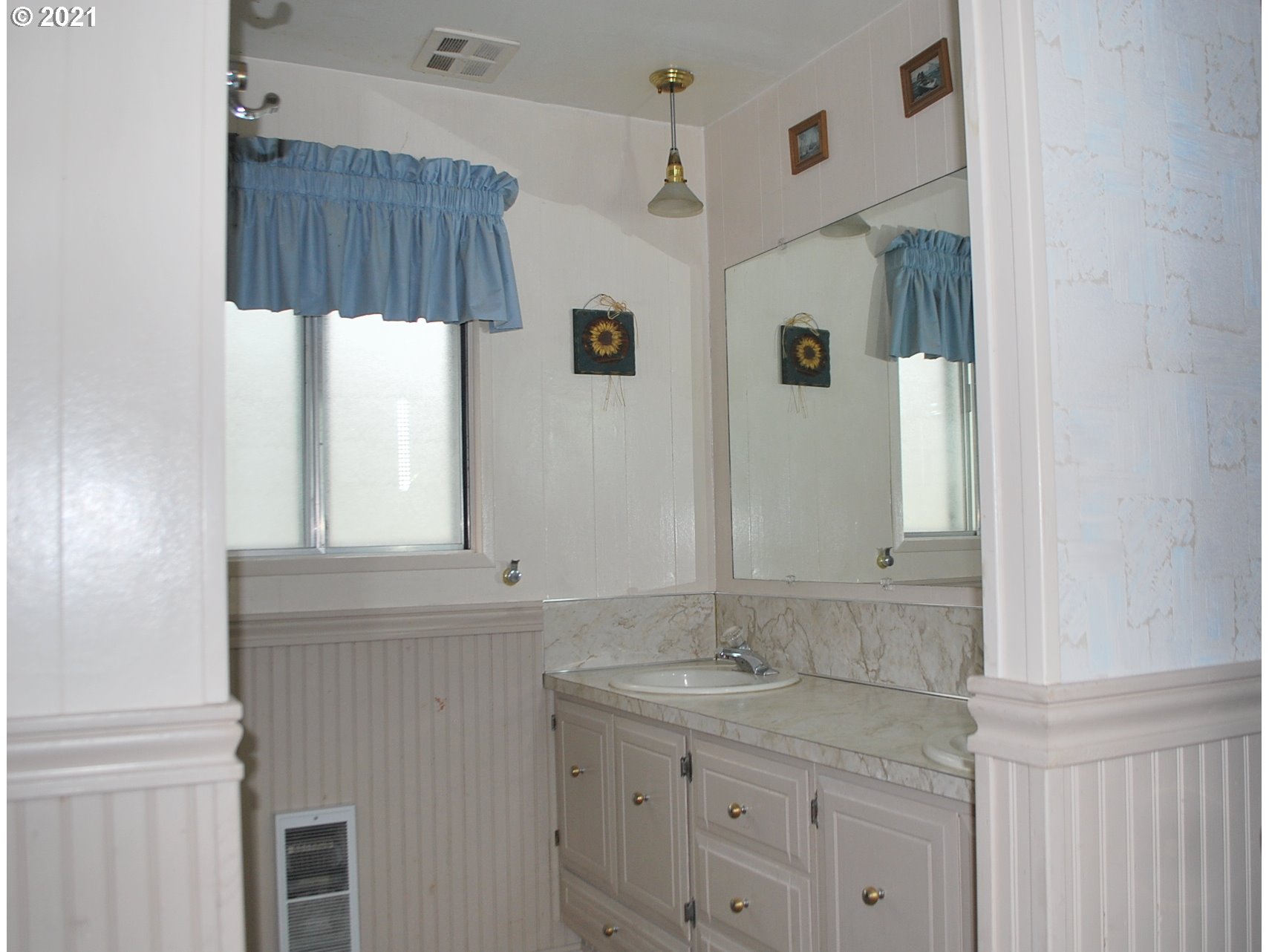 50350 Cowens Road, Unit 5 Scappoose, OR 97056 - Photo 16 of 23 Gallery Image 16