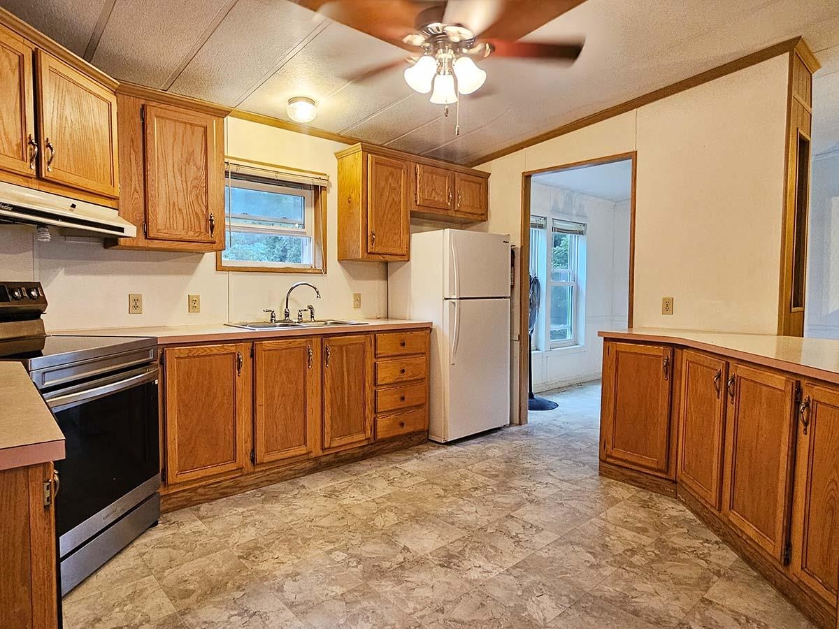 79 North Cove Road Burlington, VT 05408 - Photo 5 of 34 Gallery Image 5