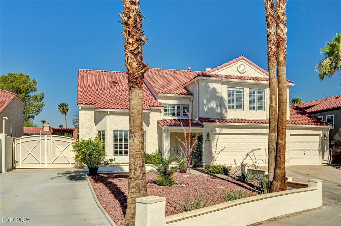 33 Reyburn Drive Henderson, NV 89074 - Photo 3 of 41 Gallery Image 3