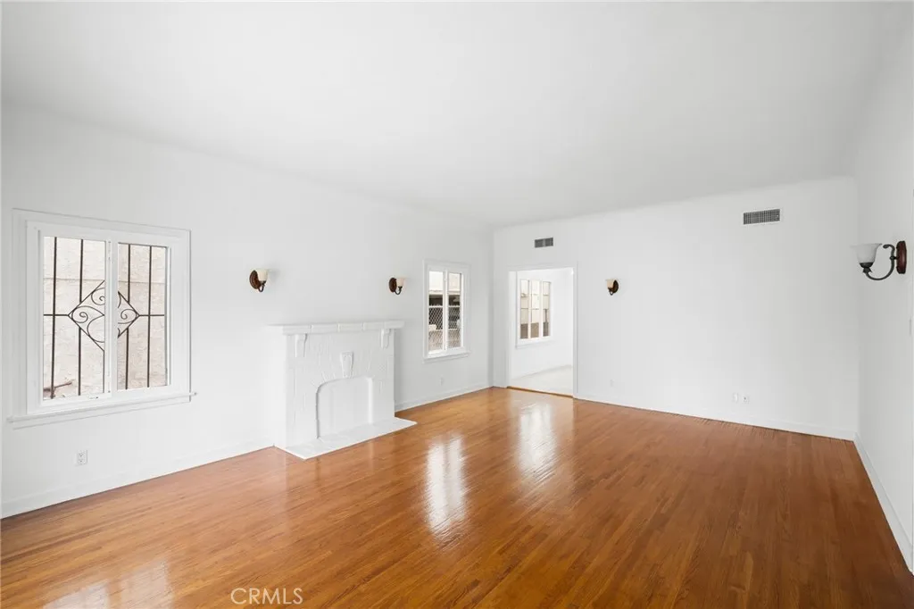 218 East Windsor Road, Unit 1 Glendale, CA 91205 - Photo 3 of 16