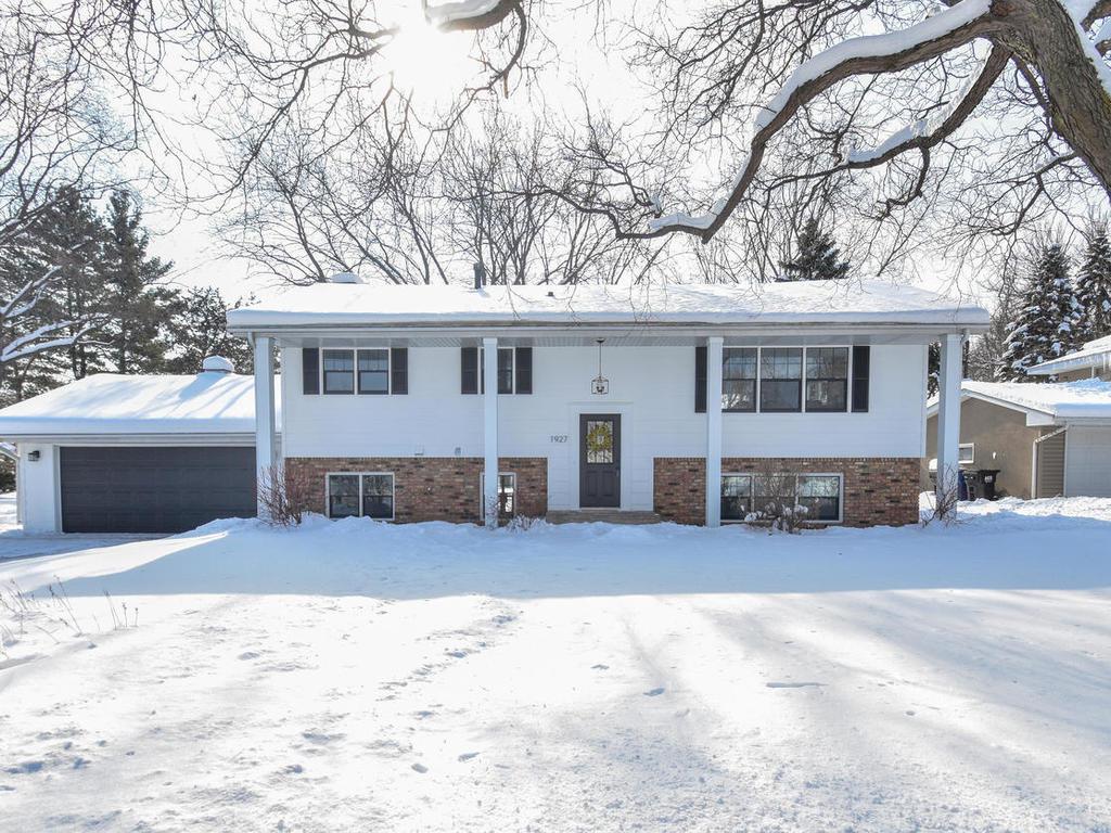 1927 Rice Creek Road New Brighton, MN 55112 - Photo 1 of 1 Gallery Image 1