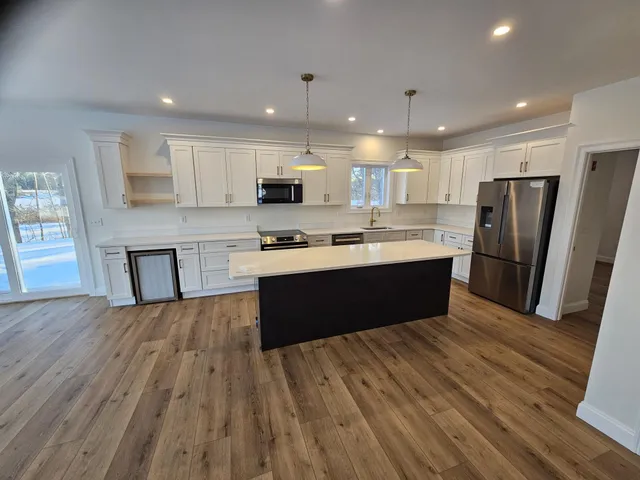 $749,900 | 611 South Street, Biddeford, ME 04005