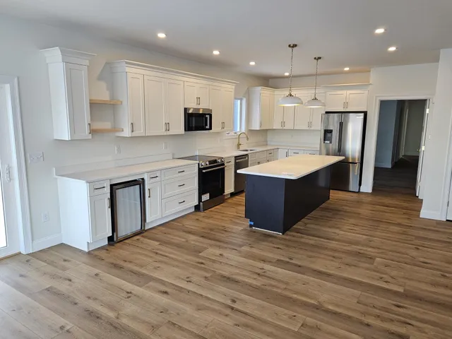 $749,900 | 611 South Street, Biddeford, ME 04005