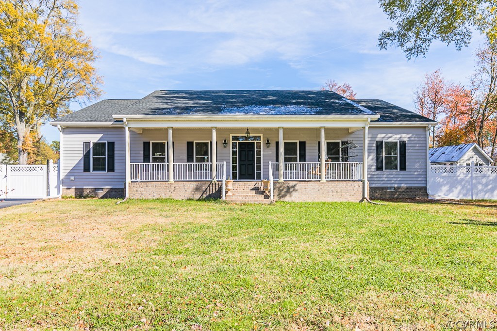 1982 Mountain Road Glen Allen, VA 23060 - Photo 2 of 49 front view of a house with a swimming pool