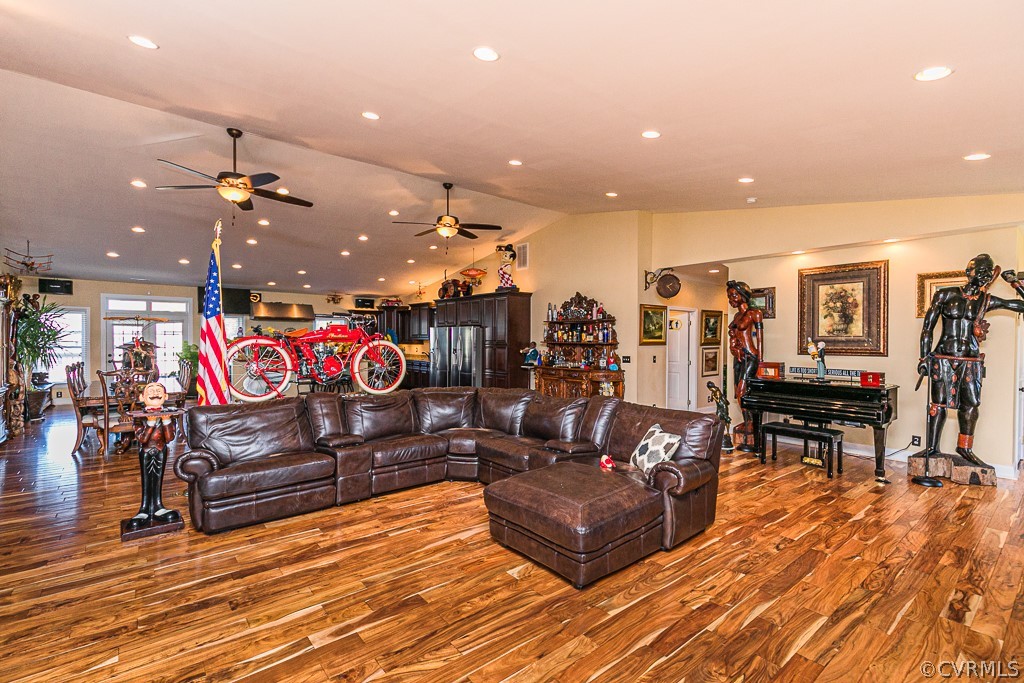 1982 Mountain Road Glen Allen, VA 23060 - Photo 23 of 49 a living room with furniture and kitchen view