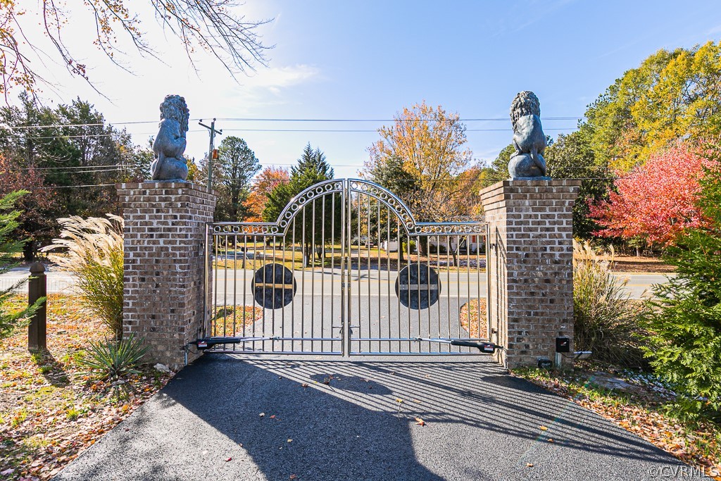 1982 Mountain Road Glen Allen, VA 23060 - Photo 49 of 49 a view of a brick house with many windows