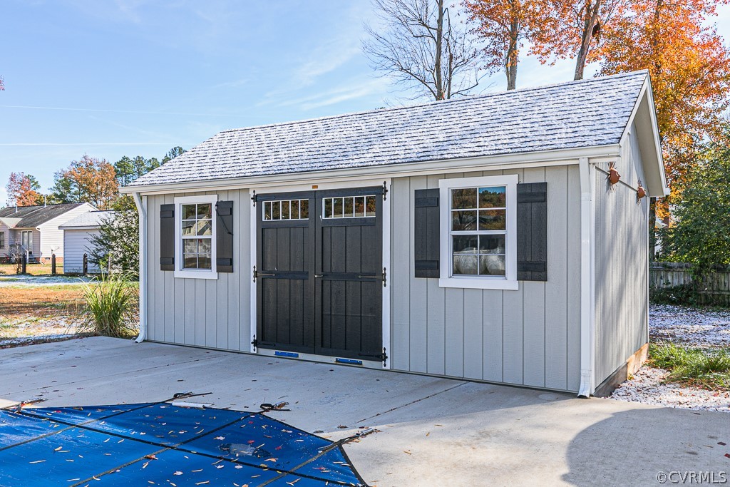 1982 Mountain Road Glen Allen, VA 23060 - Photo 10 of 49 a view of a house with a outdoor space
