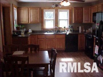 4145 Crowley Road Kell, IL 62853 - Photo 3 of 5