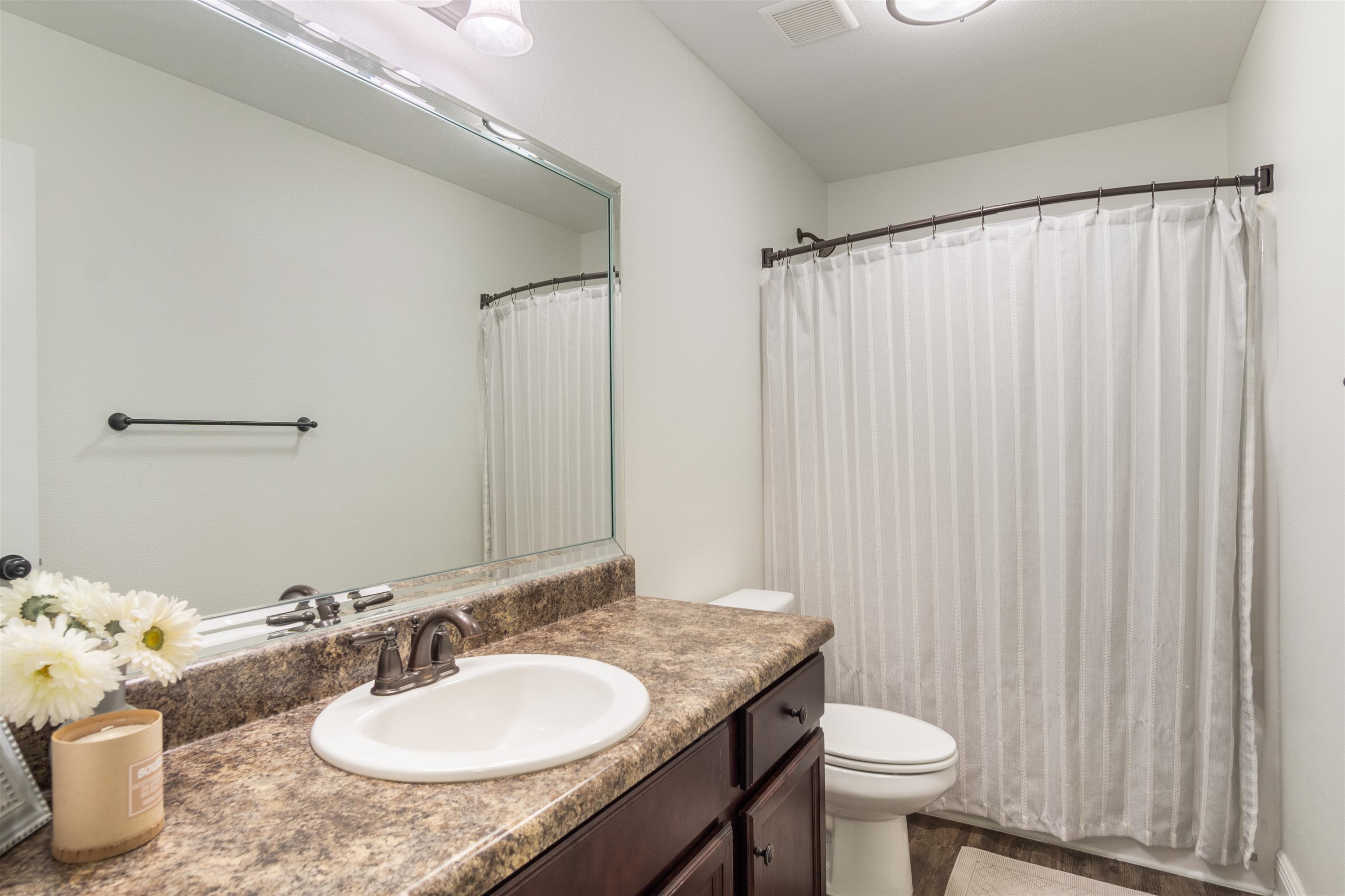 8966 Lockridge Road Foley, AL 36535 - Photo 24 of 26 Second Bathroom