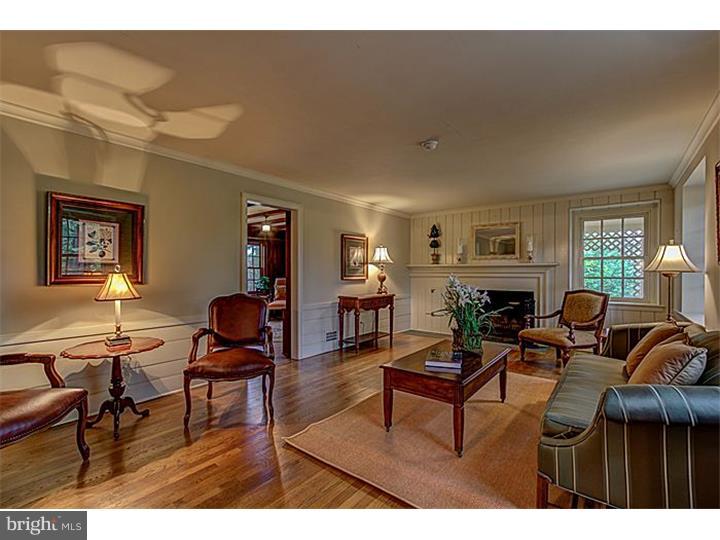 636 Golf Club Road Newtown Square, PA 19073 - Photo 4 of 23