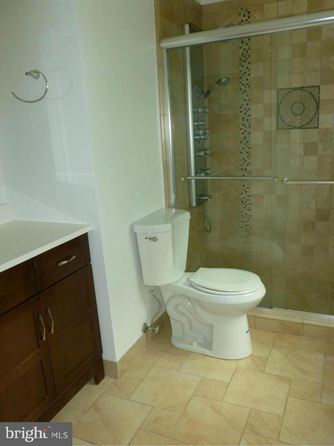 7811 Richfield Road Springfield, VA 22153 - Photo 13 of 15 Bath